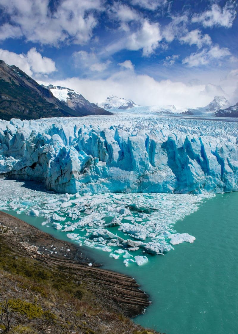 Glaciar Perito Moreno sobre el lago Argentino